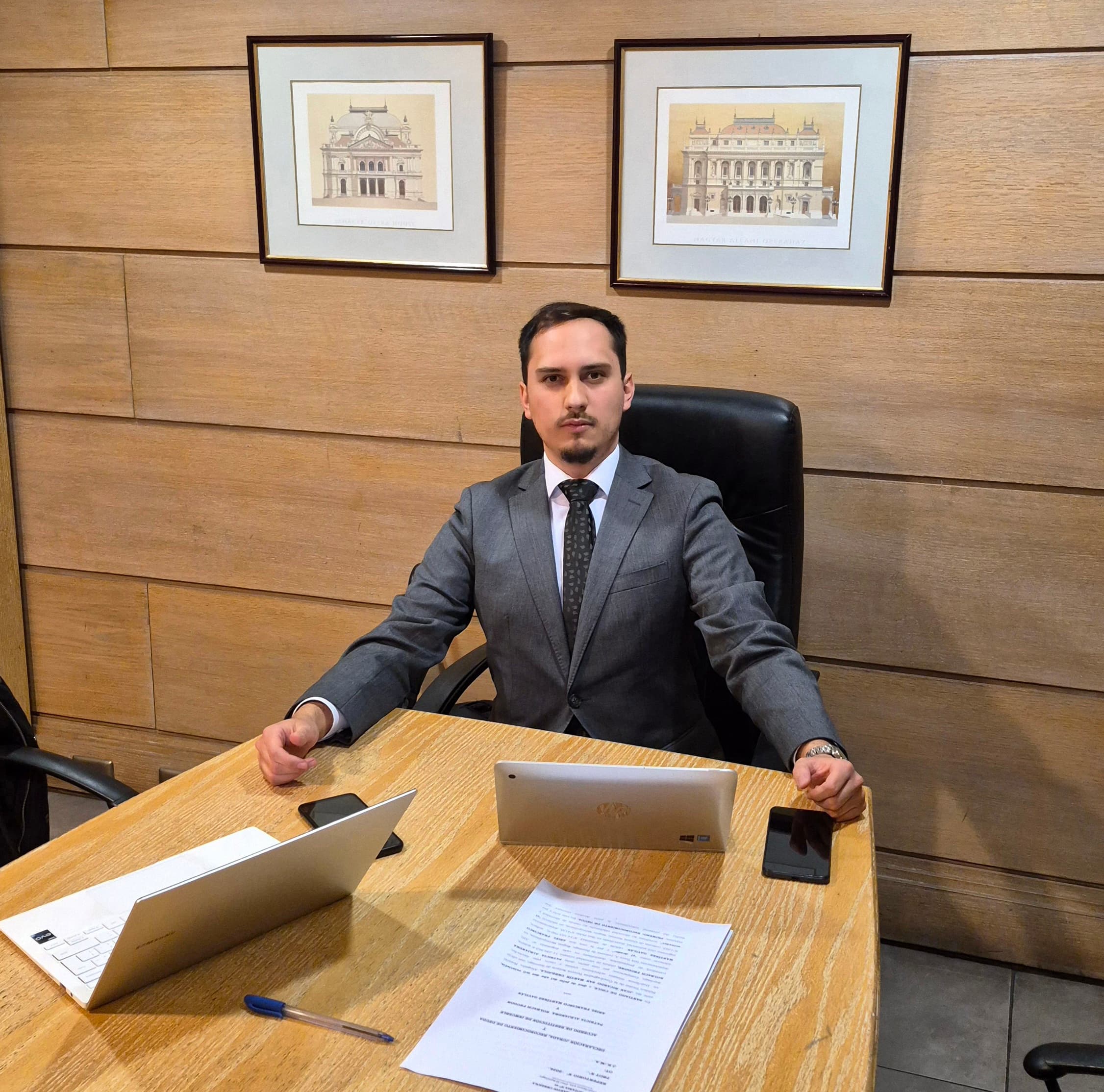Sebastián Flores