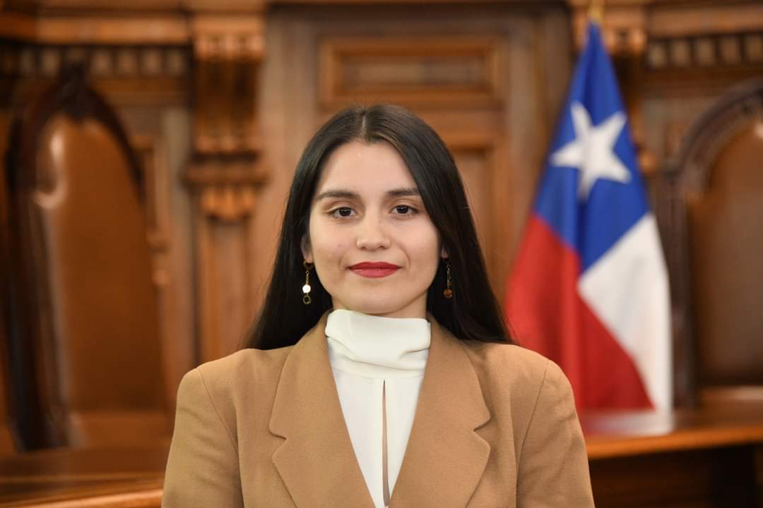 GABRIELA FRANCISCA BURGOS MEZA