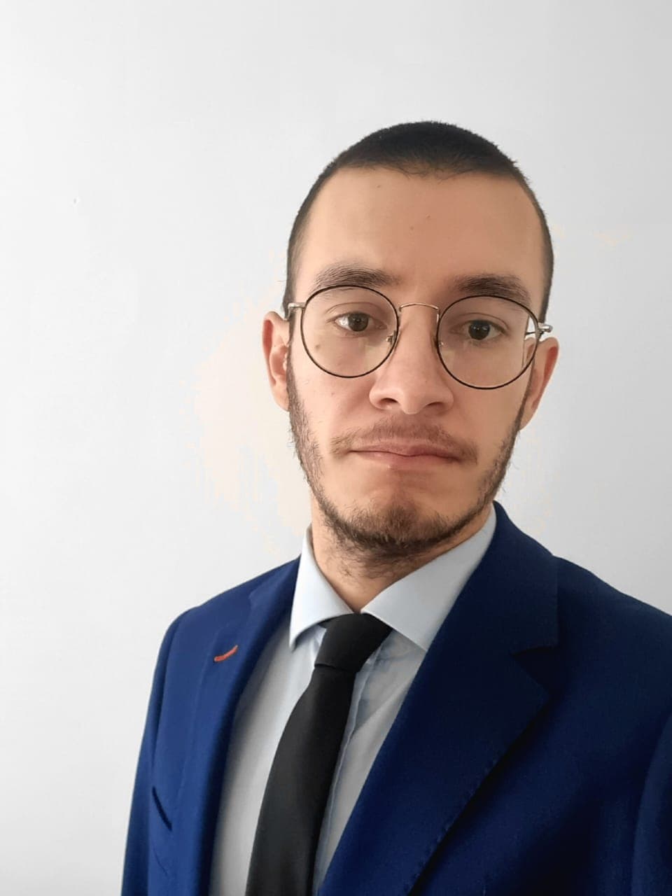 Roberto Andrés Hoffmann Martínez