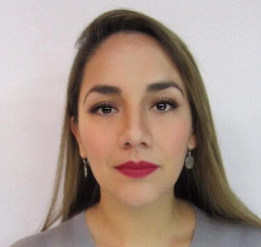 Constanza Paulina Barría Figueroa