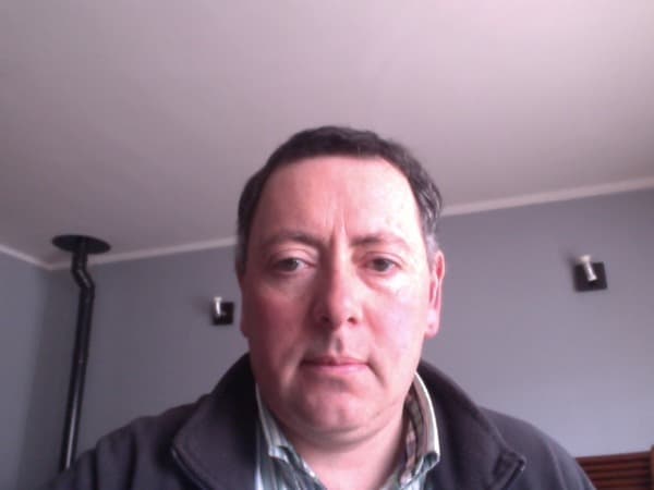 LUIS SANHUEZA KRUTELER