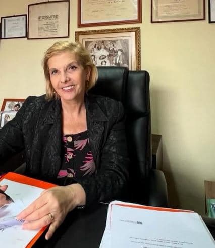 CLAUDIA LORENA ABUFOM MUSA