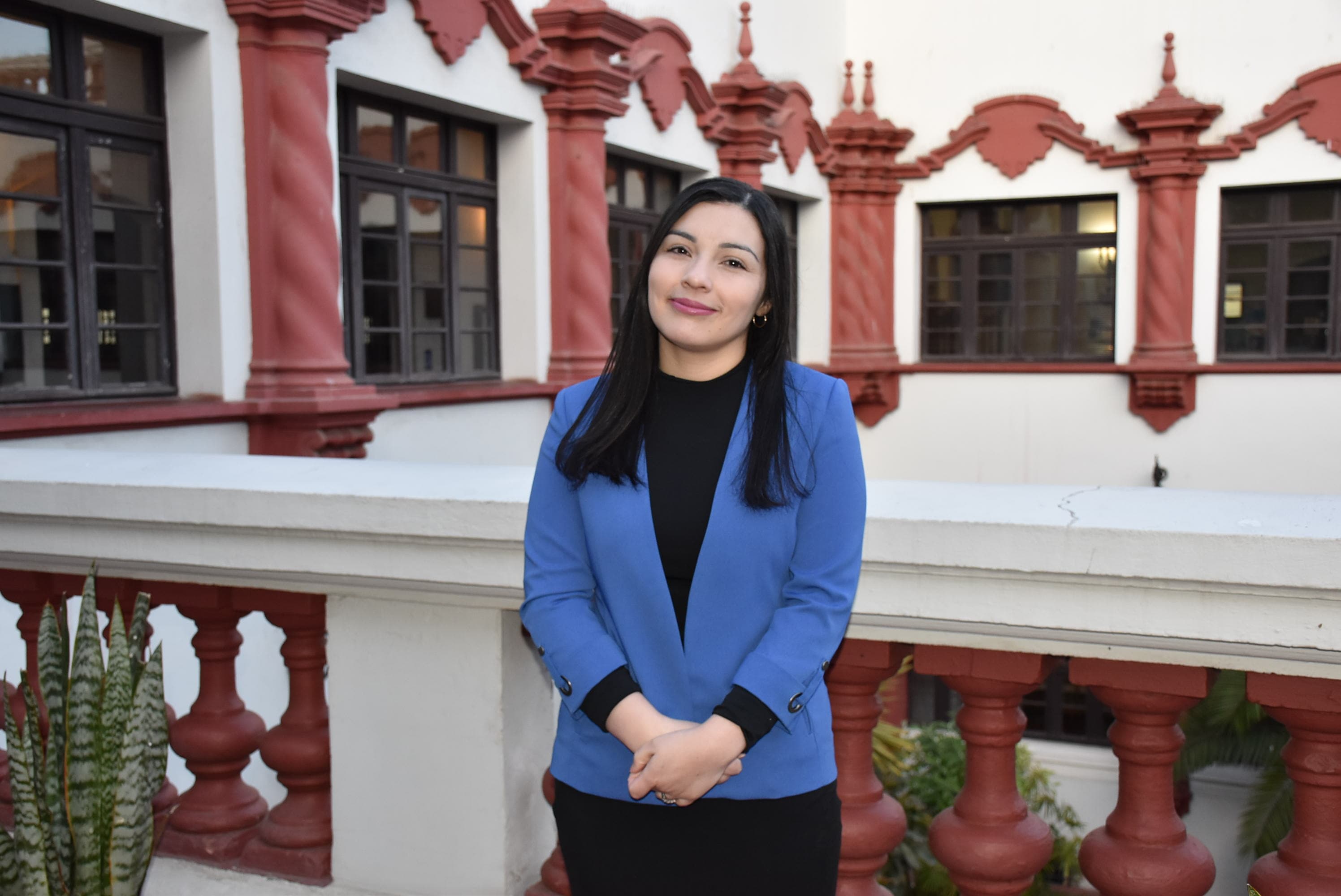 LORENA ROBLES FLORES