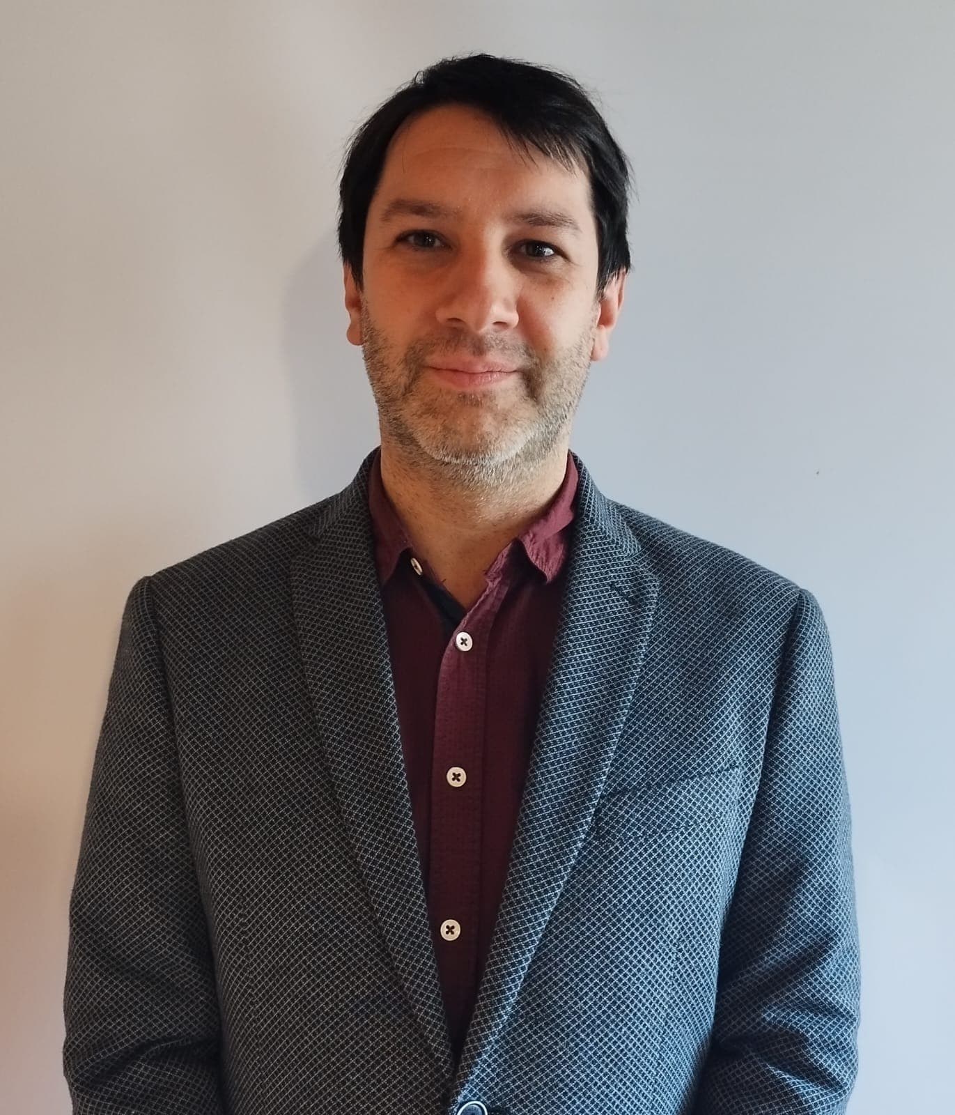 SEBASTIÁN CÁRAVES ORTÚZAR