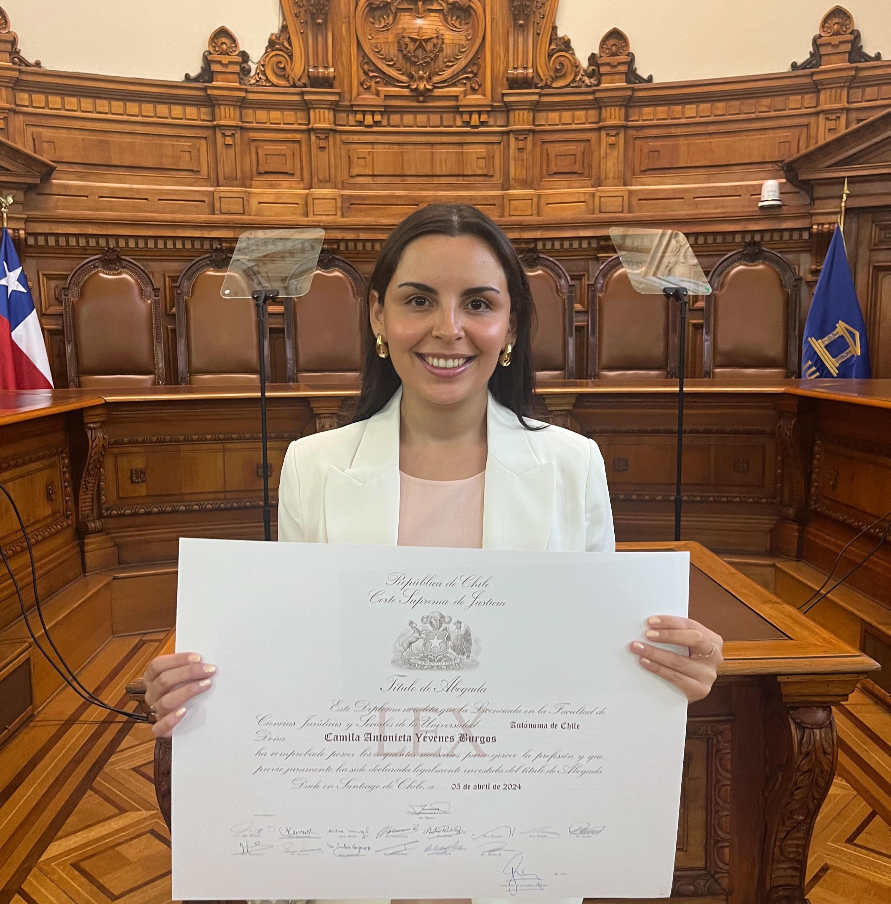 CAMILA ANTONIETA YÉVENES BURGOS