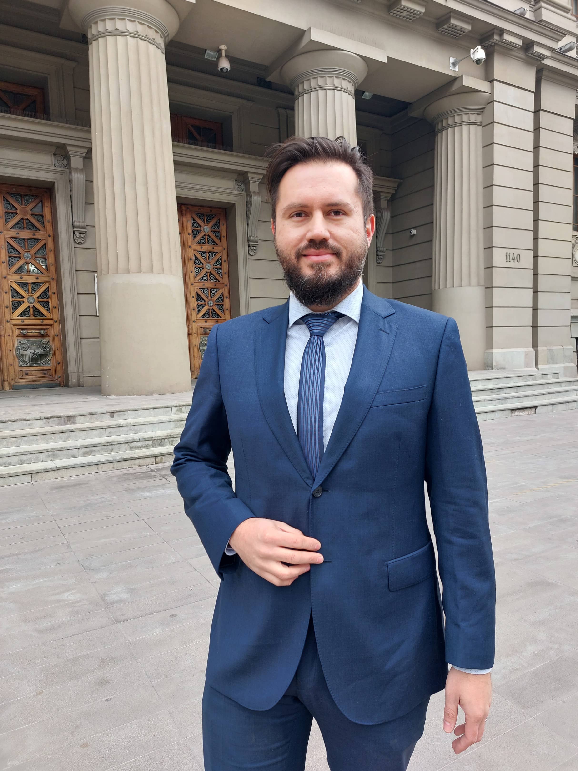 Luis Emilio Bobadilla